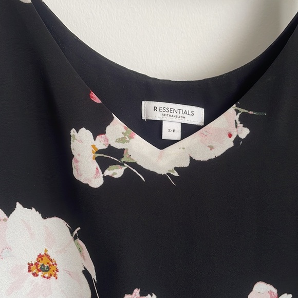 Floral camisole top - Picture 7 of 8